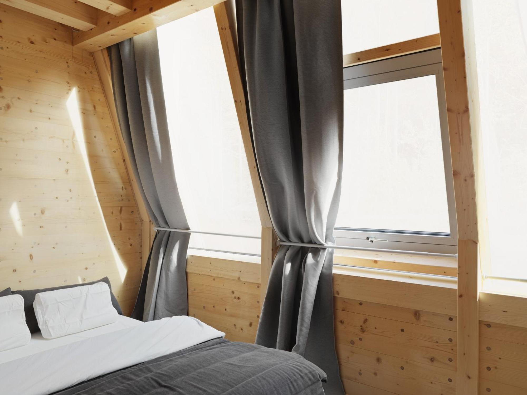 Mondholz - Urban Inn 24-7 Innsbruck Exterior foto